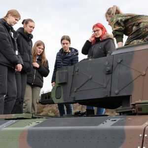 GIRLS’DAY AN DER WTD 91