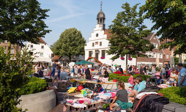 Dämmerflohmarkt in Lingen am 10. Mai
