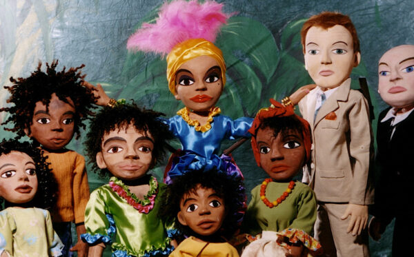 FIGURENTHEATER DIE ROTEN FINGER MIT „RICARDO IN RIO ODER DIE RETTUNG DES REGENWALDES“