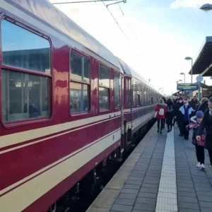 MIT DEM TAGESSONDERZUG AM 13. APRIL NACH AMSTERDAM
